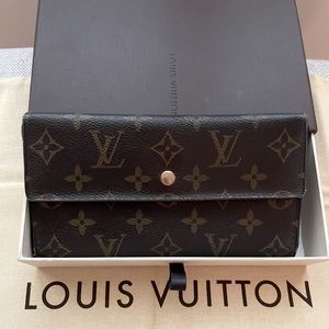 Authentic Louis Vuitton Long Wallet